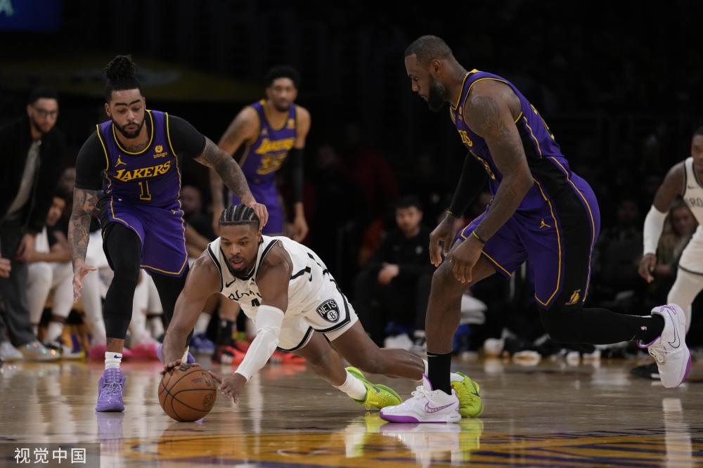 幅充满温情 幅充满温情